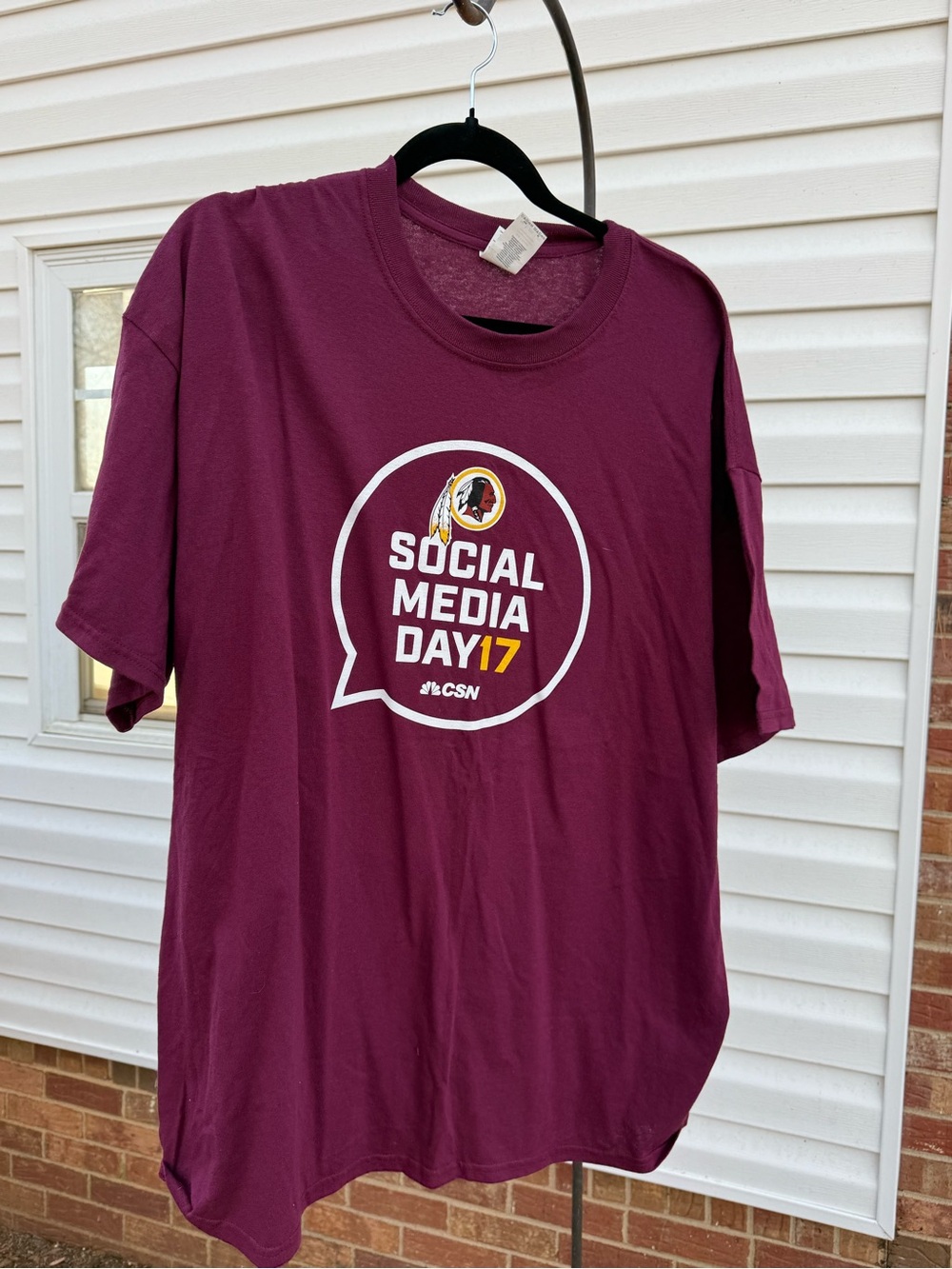 Maroon 'Social Media Day 17' Graphic T‑Shirt Washington Redskins